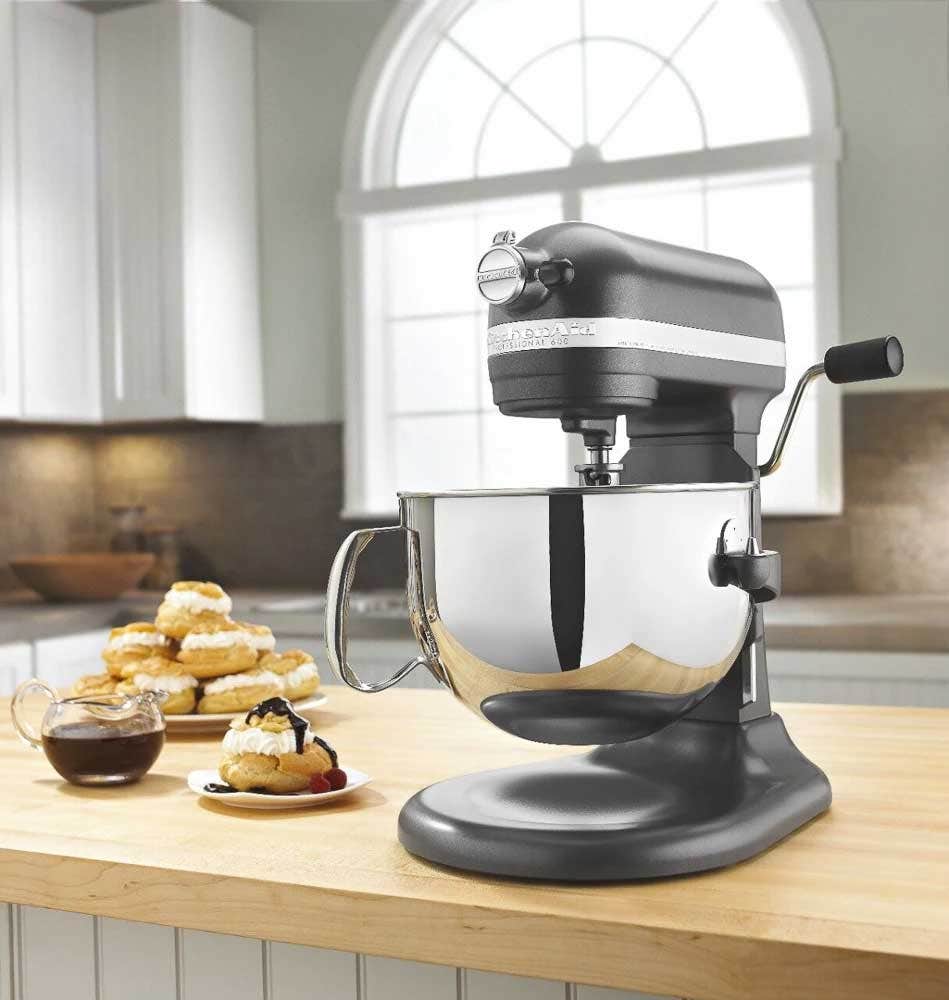 https://www.atbbq.com/cdn/shop/files/kitchenaid-pro-600-series-6-qt-bowl-lift-stand-mixer-food-mixers-blenders-40052534968597.jpg?v=1693719202