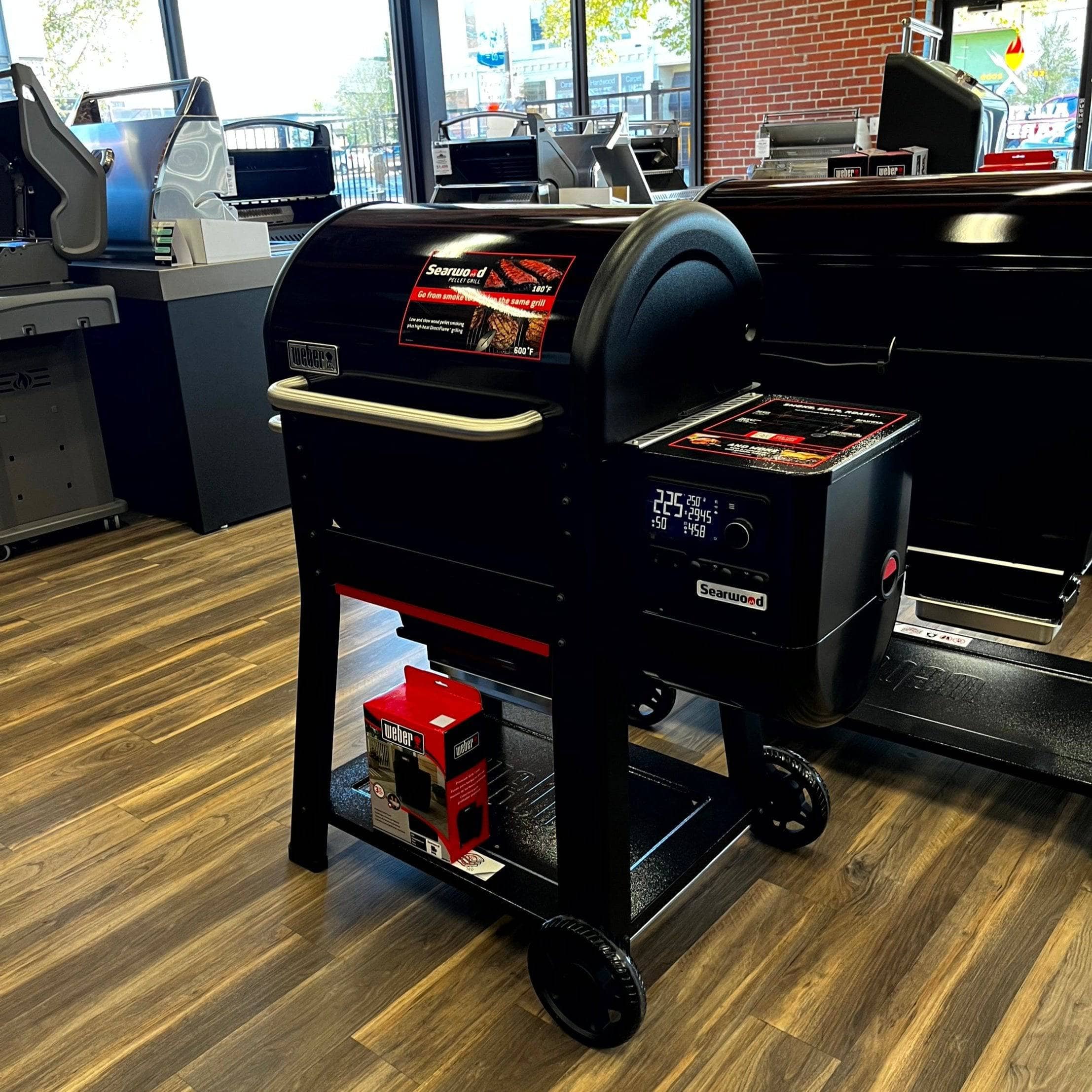 Local Special, Weber Searwood 600 Pellet BBQ Grill, Floor Model Outdoor Grills