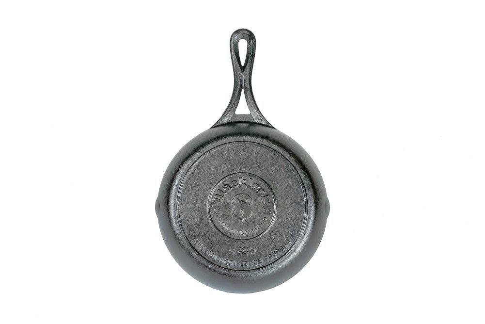 https://www.atbbq.com/cdn/shop/files/lodge-blacklock-triple-seasoned-7-skillet-skillets-frying-pans-40053151891733.jpg?v=1693726943